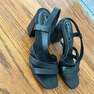 Life Stride Soft System Black Block Heels